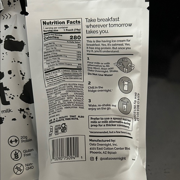 Oats Overnight Cookies & Cream Packets - Picture 3 of 4